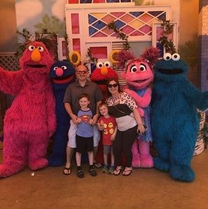 Meet your Posher, Ellen